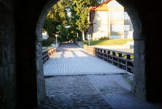 Kuressaare vyskupų pilis-tvirtovė broma tunelis link tilto